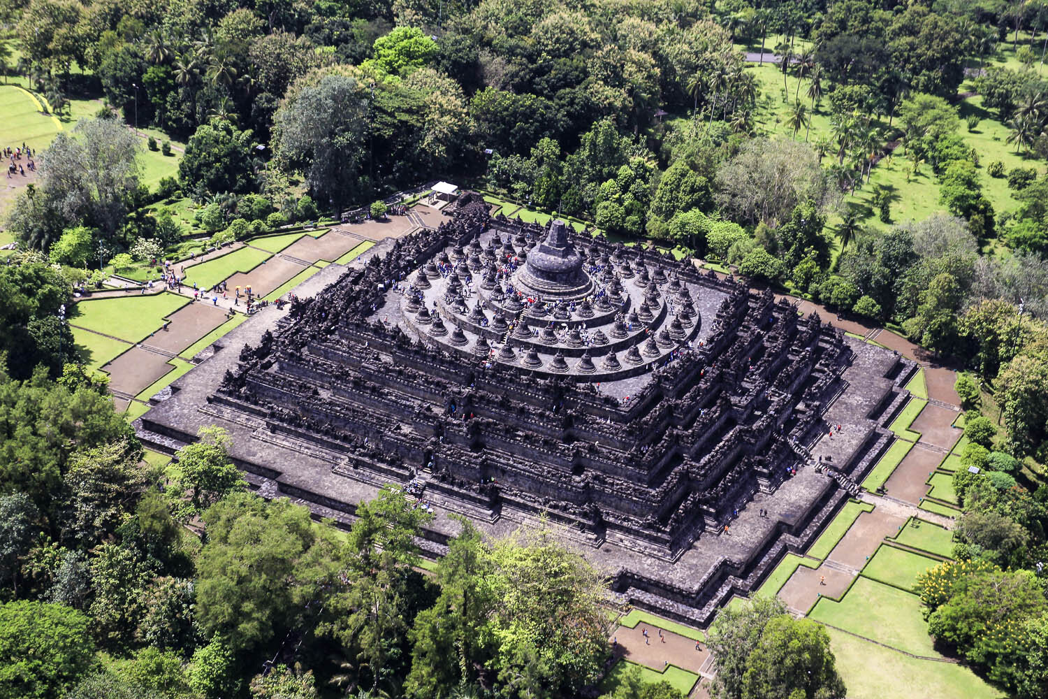 Borobudur Tour 5 Hours With Climb-up